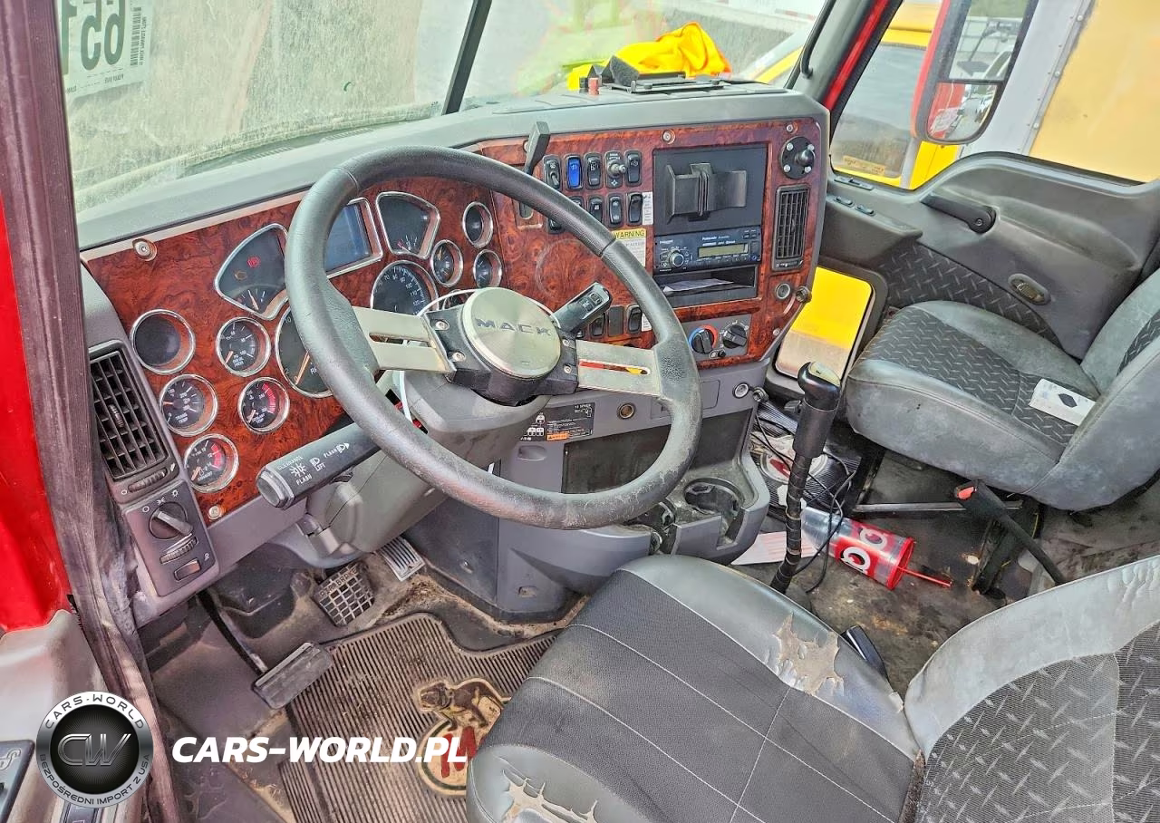 2015 Mack Pinnacle VIN:1M1AW02Y1FM051546 - 8
