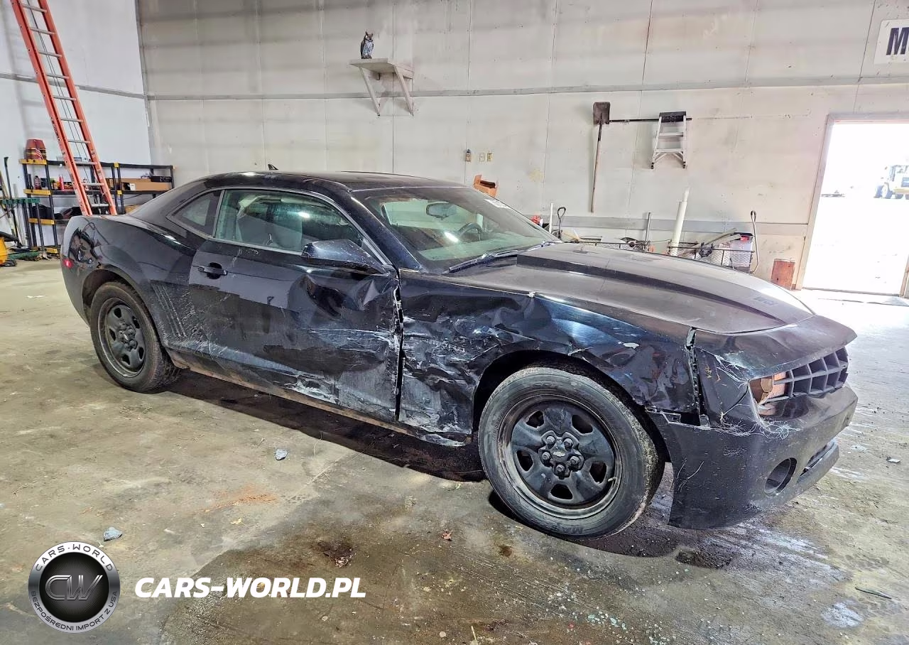 2011 Chevrolet Camaro Ls VIN:2G1FA1ED8B9113818 - 4
