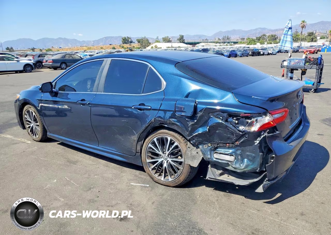 2018 Toyota Camry Se VIN:4T1B11HK4JU611785 - 2