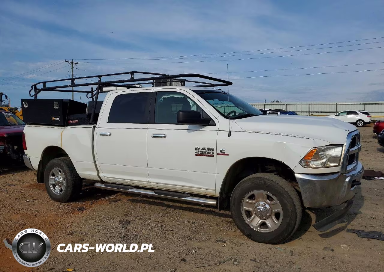 2018 Ram 2500 Slt VIN:3C6UR5DL4JG275058 - 4