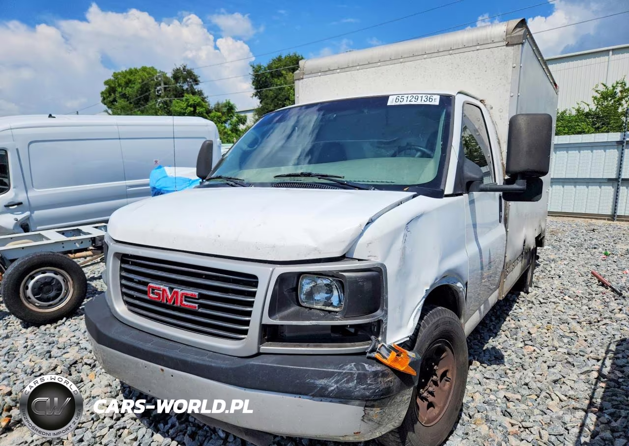 2006 GMC Savana Cutaway G3500