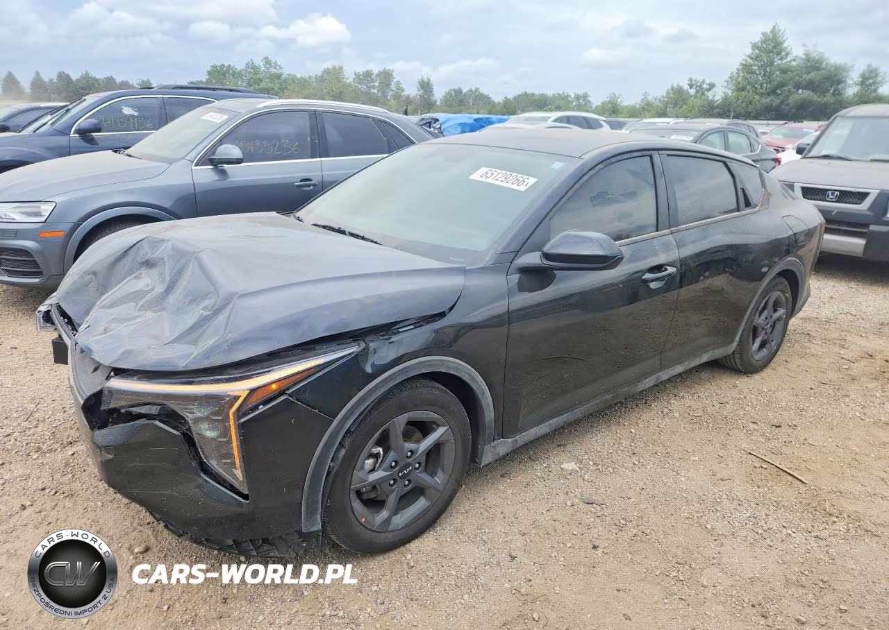 2025 Kia K4 Lxs VIN:3KPFT4DE1SE208994 - 1