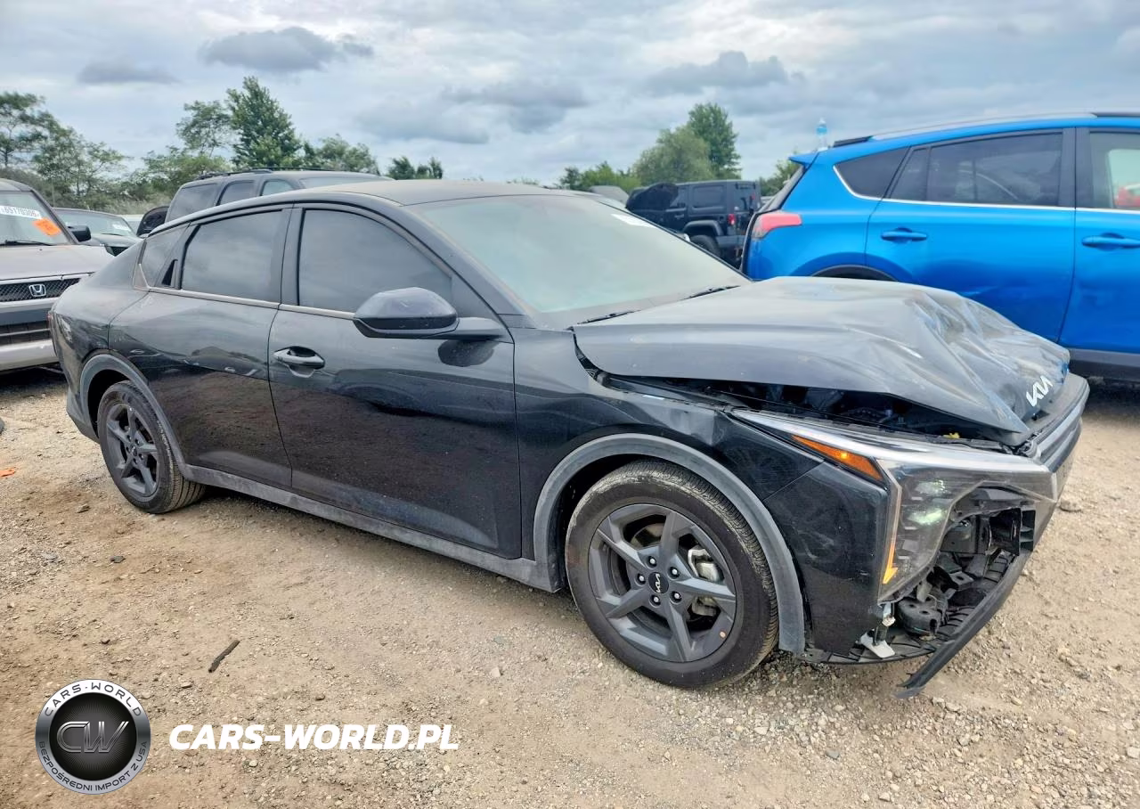 2025 Kia K4 Lxs VIN:3KPFT4DE1SE208994 - 4