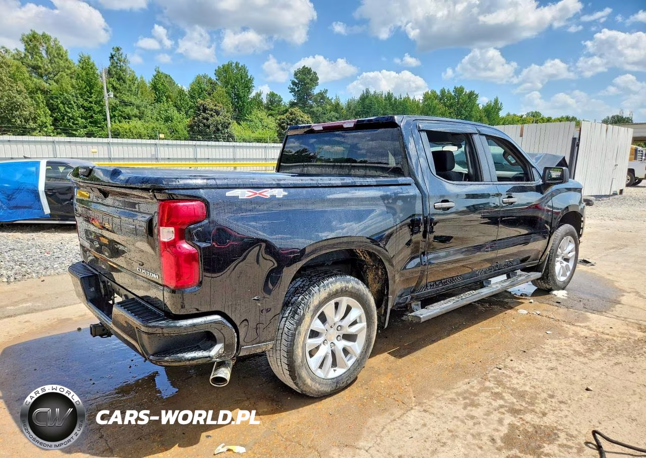 2020 Chevrolet Silverado K1500 Custom VIN:1GCPYBEH6LZ299947 - 3