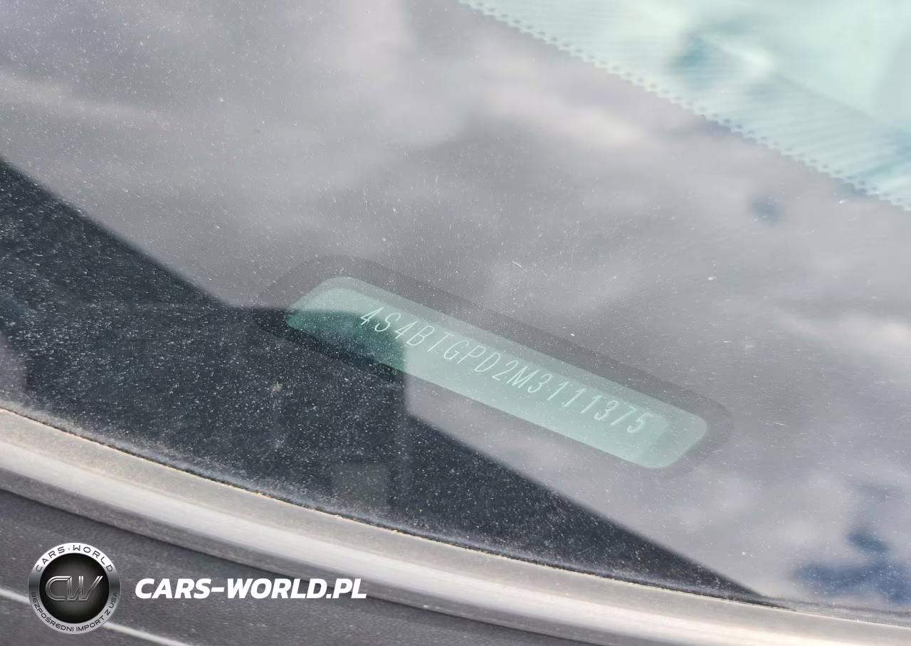 2021 Subaru Outback Touring VIN:4S4BTGPD2M3111375 - 10