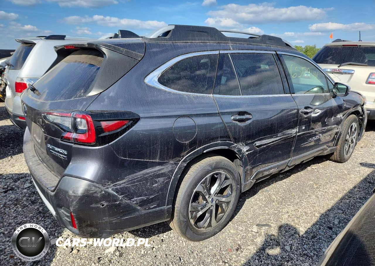 2021 Subaru Outback Touring VIN:4S4BTGPD2M3111375 - 3