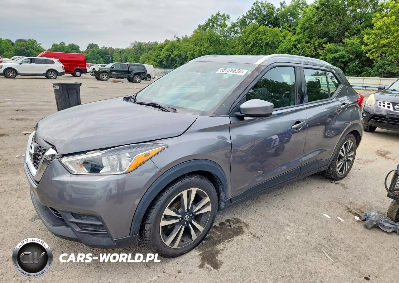 2019 Nissan Kicks Sv VIN:3N1CP5CU0KL546830 - 1
