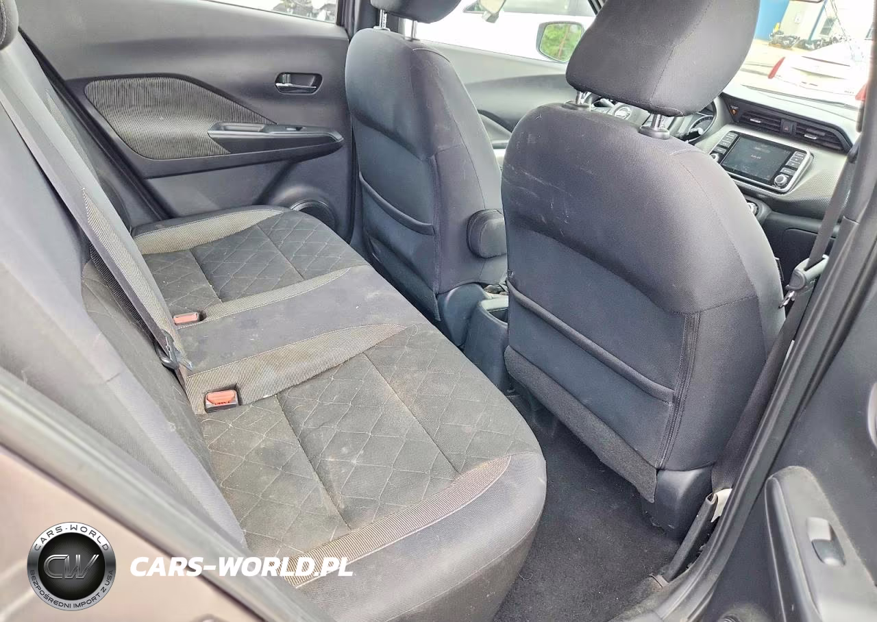 2019 Nissan Kicks Sv VIN:3N1CP5CU0KL546830 - 11