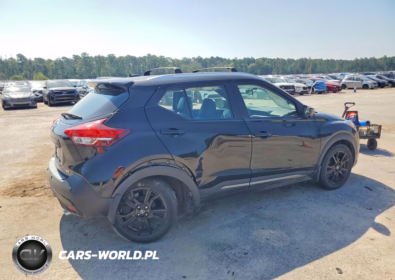 2020 Nissan Kicks Sr VIN:3N1CP5DV2LL568059 - 3