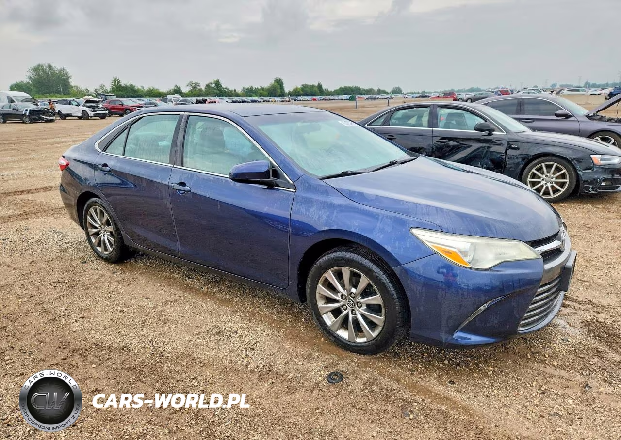 2015 Toyota Camry Xle VIN:4T4BF1FK9FR471055 - 4