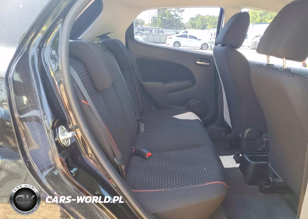 2011 Mazda Mazda2 VIN:JM1DE1HY1B0126972 - 10