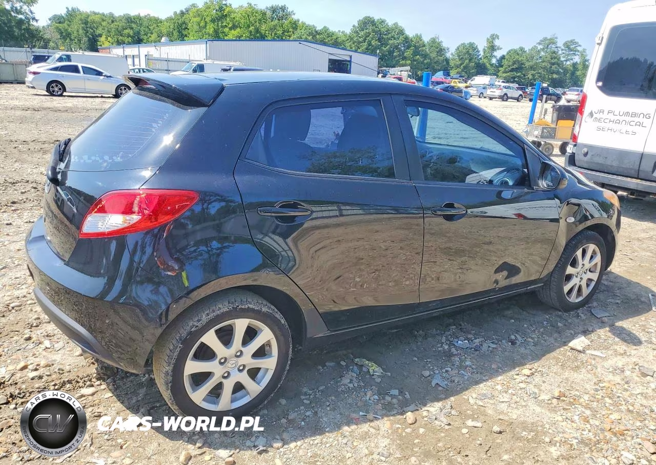 2011 Mazda Mazda2 VIN:JM1DE1HY1B0126972 - 3