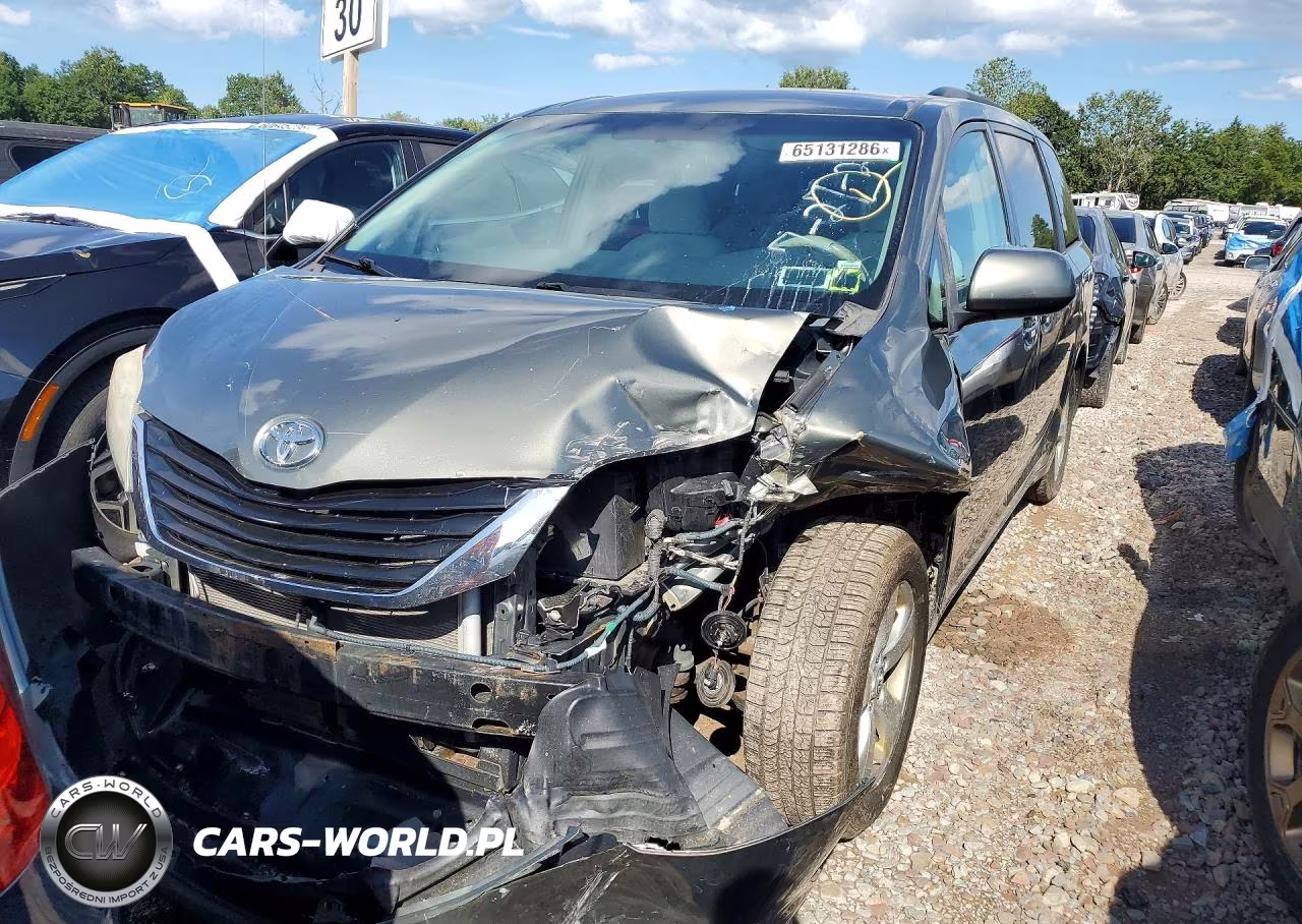 2012 Toyota Sienna Le