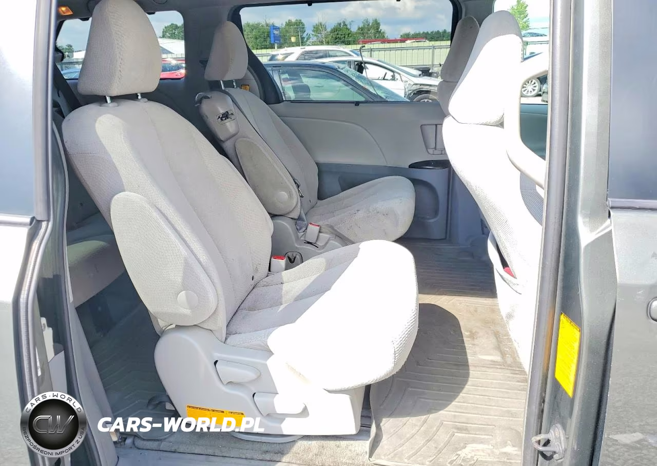 2012 Toyota Sienna Le VIN:5TDKK3DC2CS223439 - 11