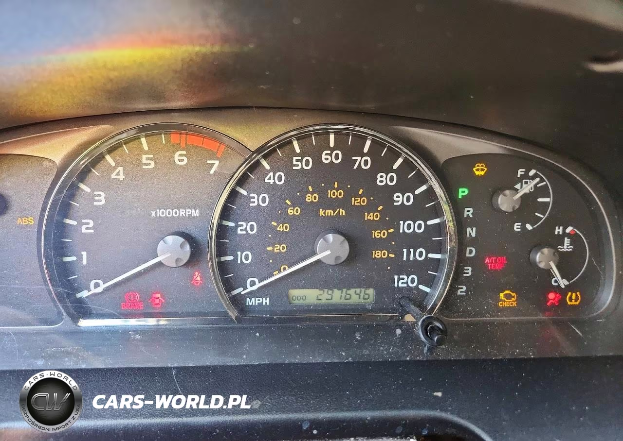 2005 Toyota Sequoia Sr5 VIN:5TDBT44A15S236770 - 9
