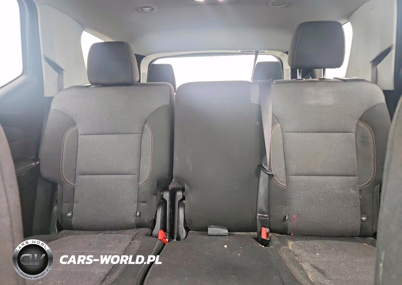 2019 Chevrolet Traverse Ls VIN:1GNERFKW5KJ319740 - 10