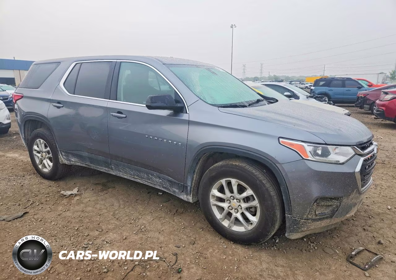 2019 Chevrolet Traverse Ls VIN:1GNERFKW5KJ319740 - 4