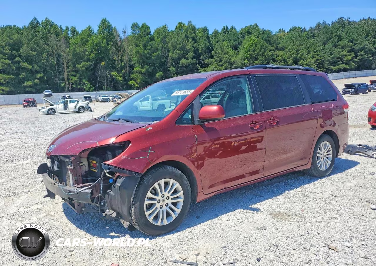 2014 Toyota Sienna Xle 8-Passenger