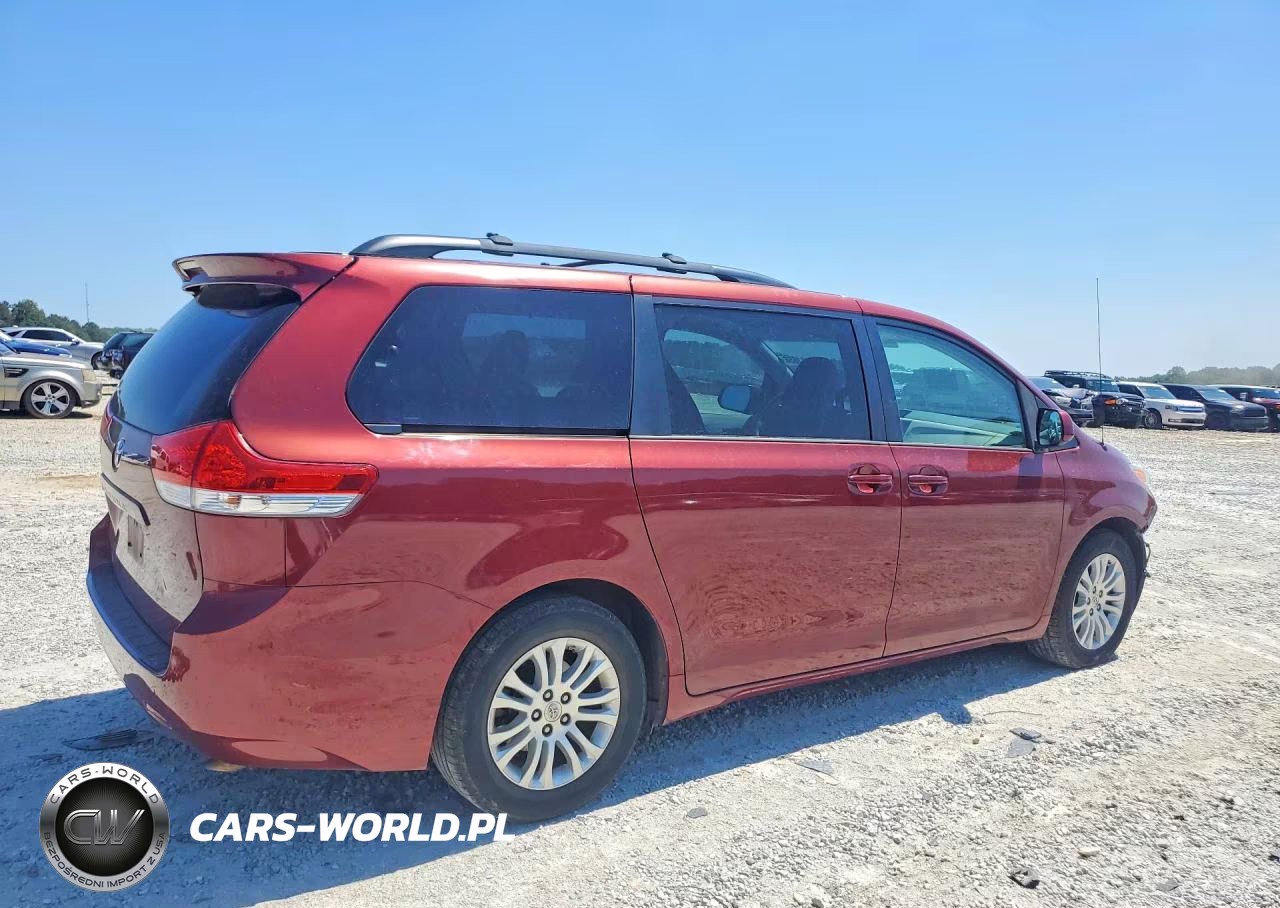2014 Toyota Sienna Xle 8-Passenger VIN:5TDYK3DC2ES505786 - 3