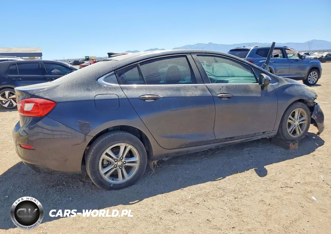 2016 Chevrolet Cruze Lt VIN:1G1BE5SMXG7251688 - 3
