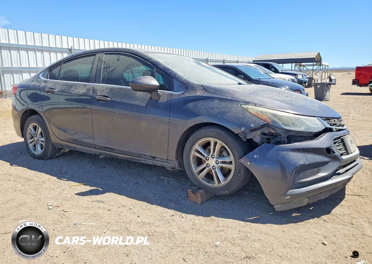 2016 Chevrolet Cruze Lt VIN:1G1BE5SMXG7251688 - 4