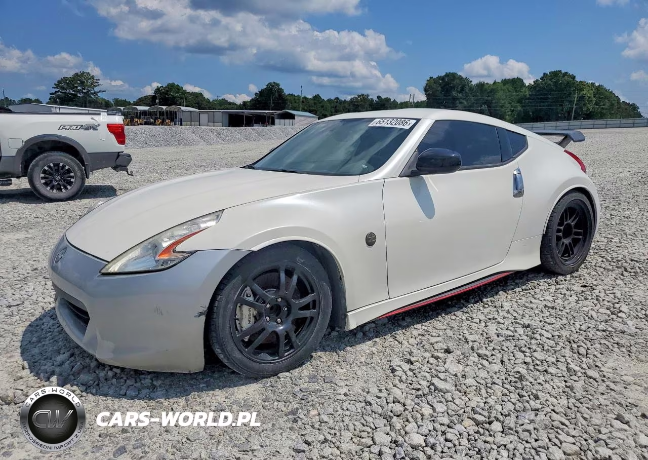 2018 Nissan 370Z Base – zdjęcie 1 z 12