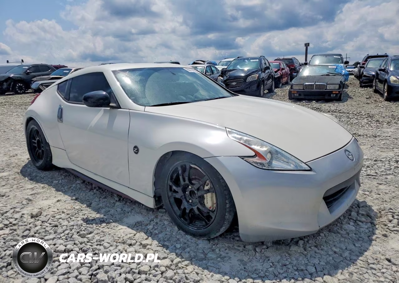 2018 Nissan 370Z Base VIN:JN1AZ4EH9JM570494 - 4