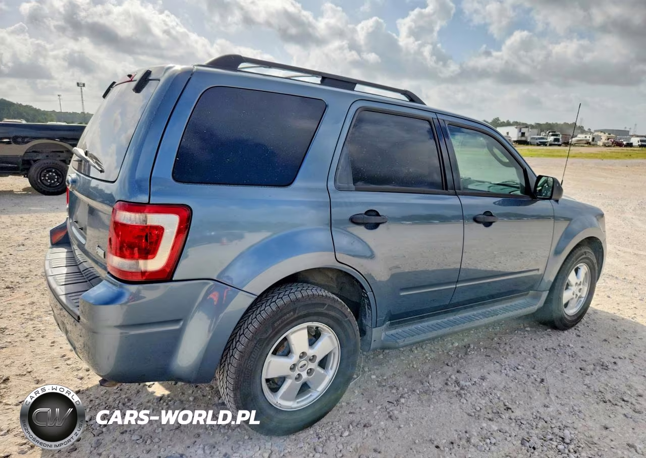 2011 Ford Escape Xlt VIN:1FMCU0DG9BKB13103 - 3