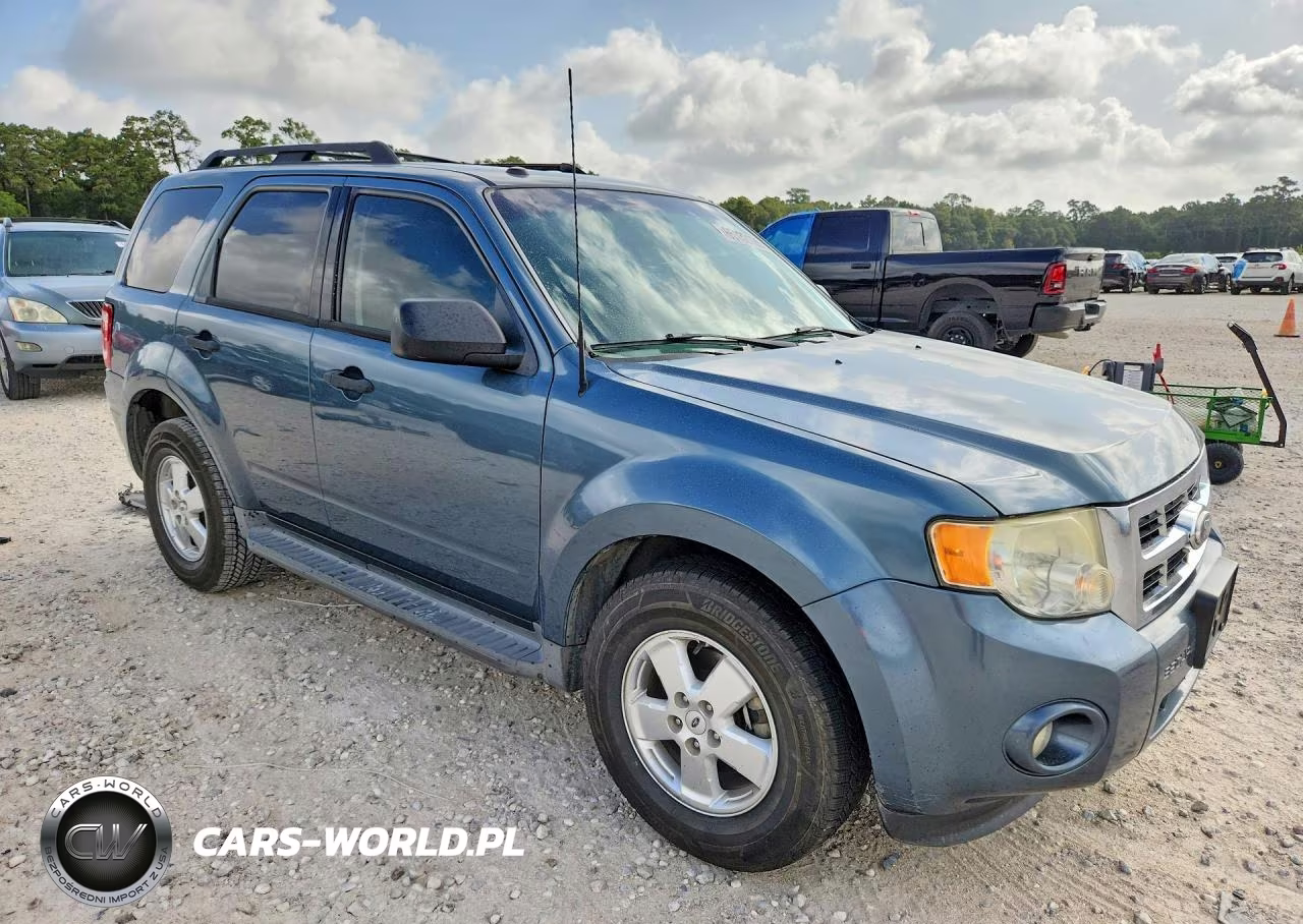 2011 Ford Escape Xlt VIN:1FMCU0DG9BKB13103 - 4
