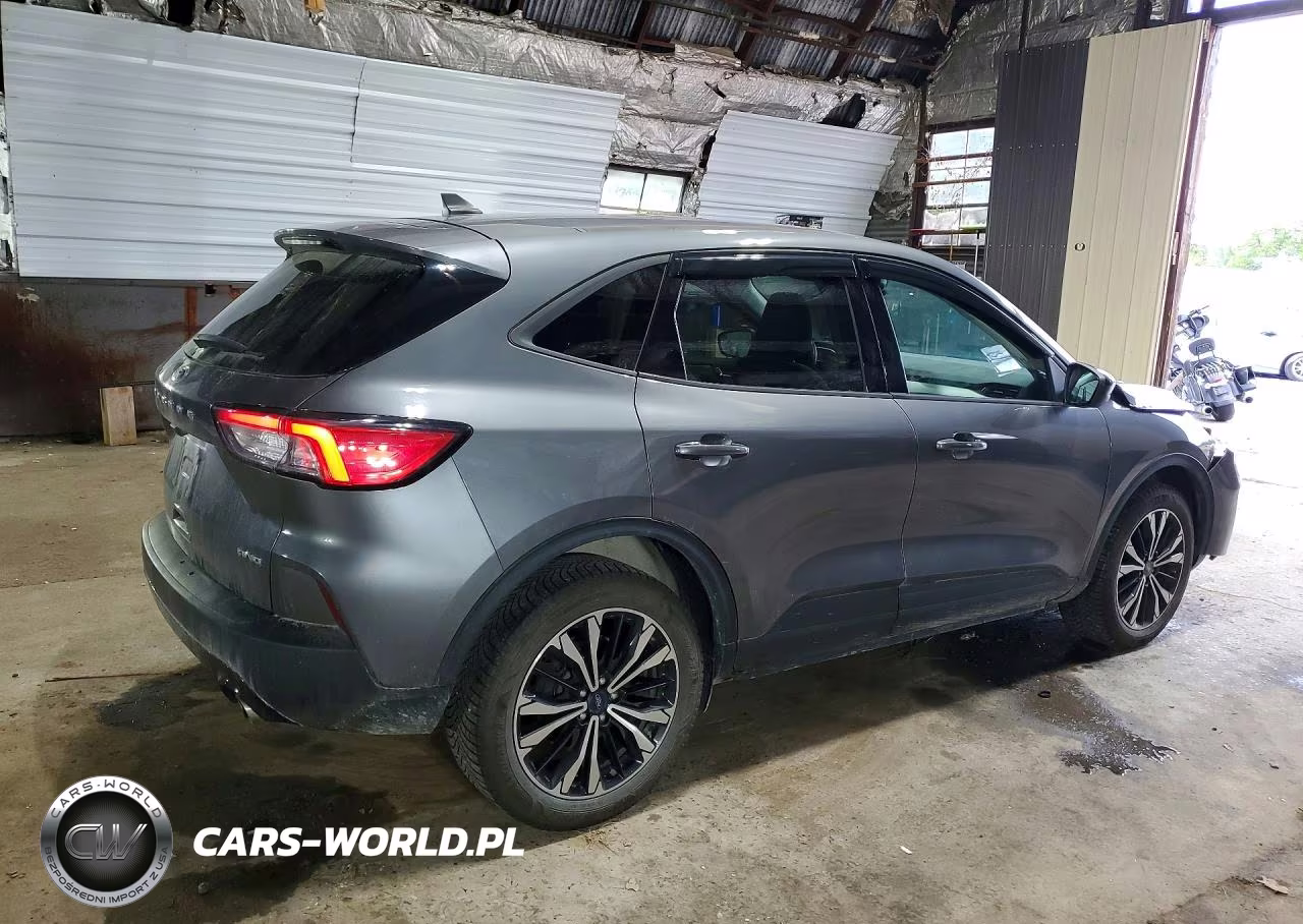 2021 Ford Escape Se VIN:1FMCU9G60MUA09890 - 3