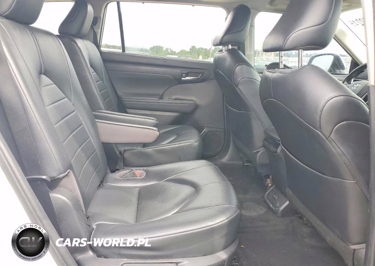 2022 Toyota Highlander Xle VIN:5TDGZRBH8NS247184 - 11