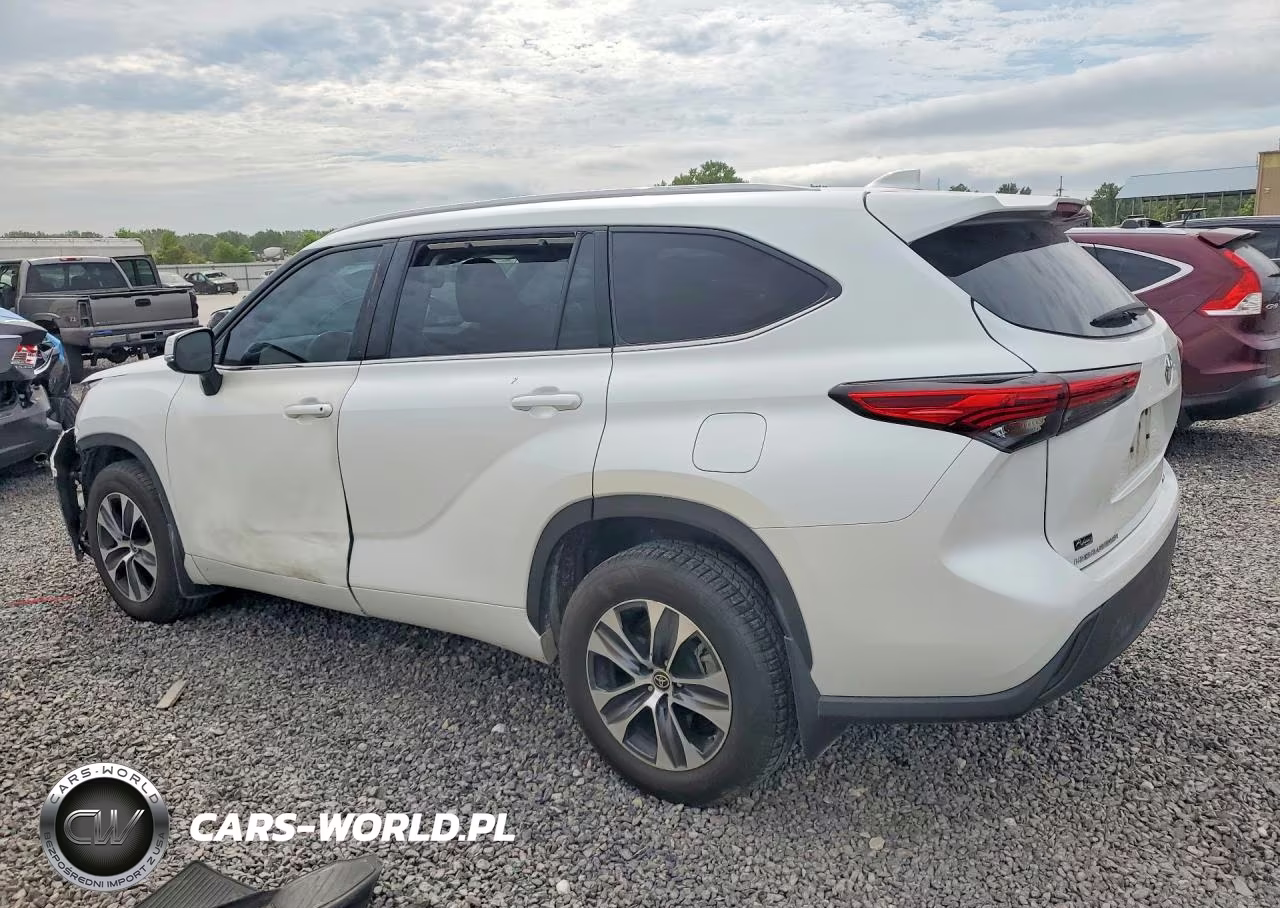 2022 Toyota Highlander Xle VIN:5TDGZRBH8NS247184 - 2