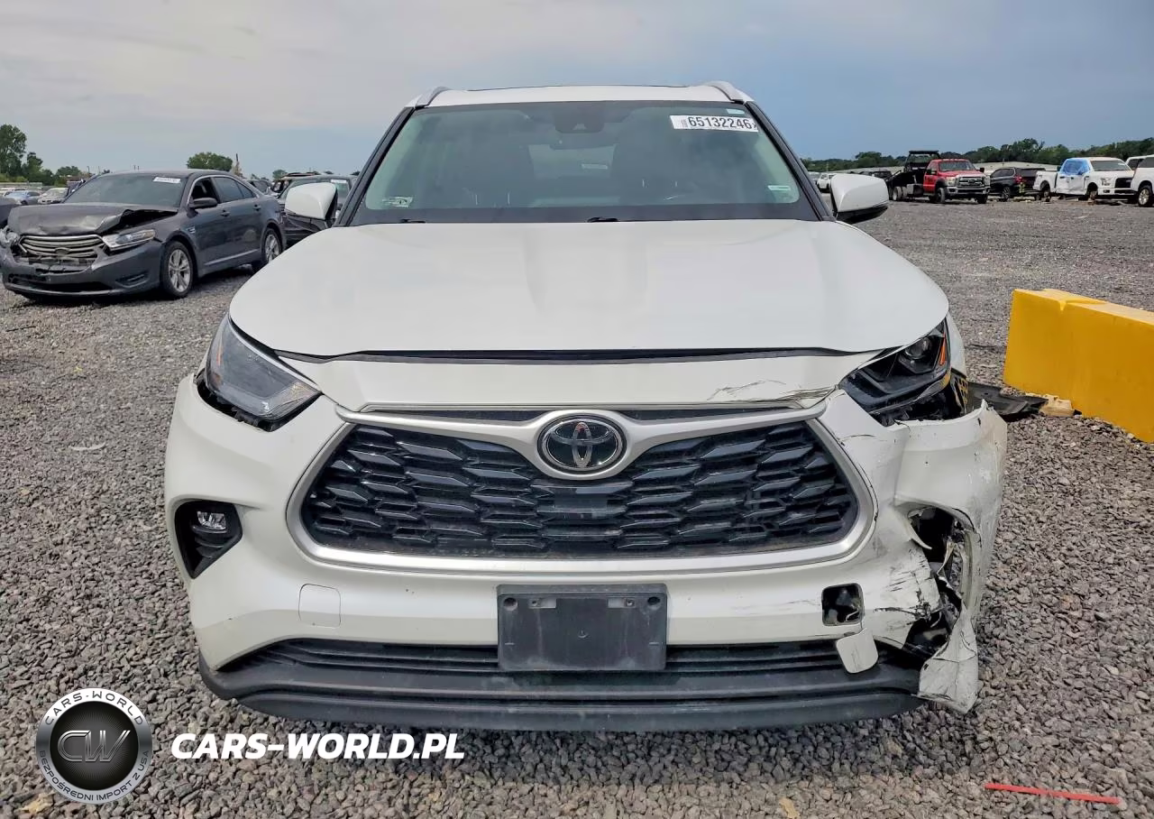 2022 Toyota Highlander Xle VIN:5TDGZRBH8NS247184 - 5