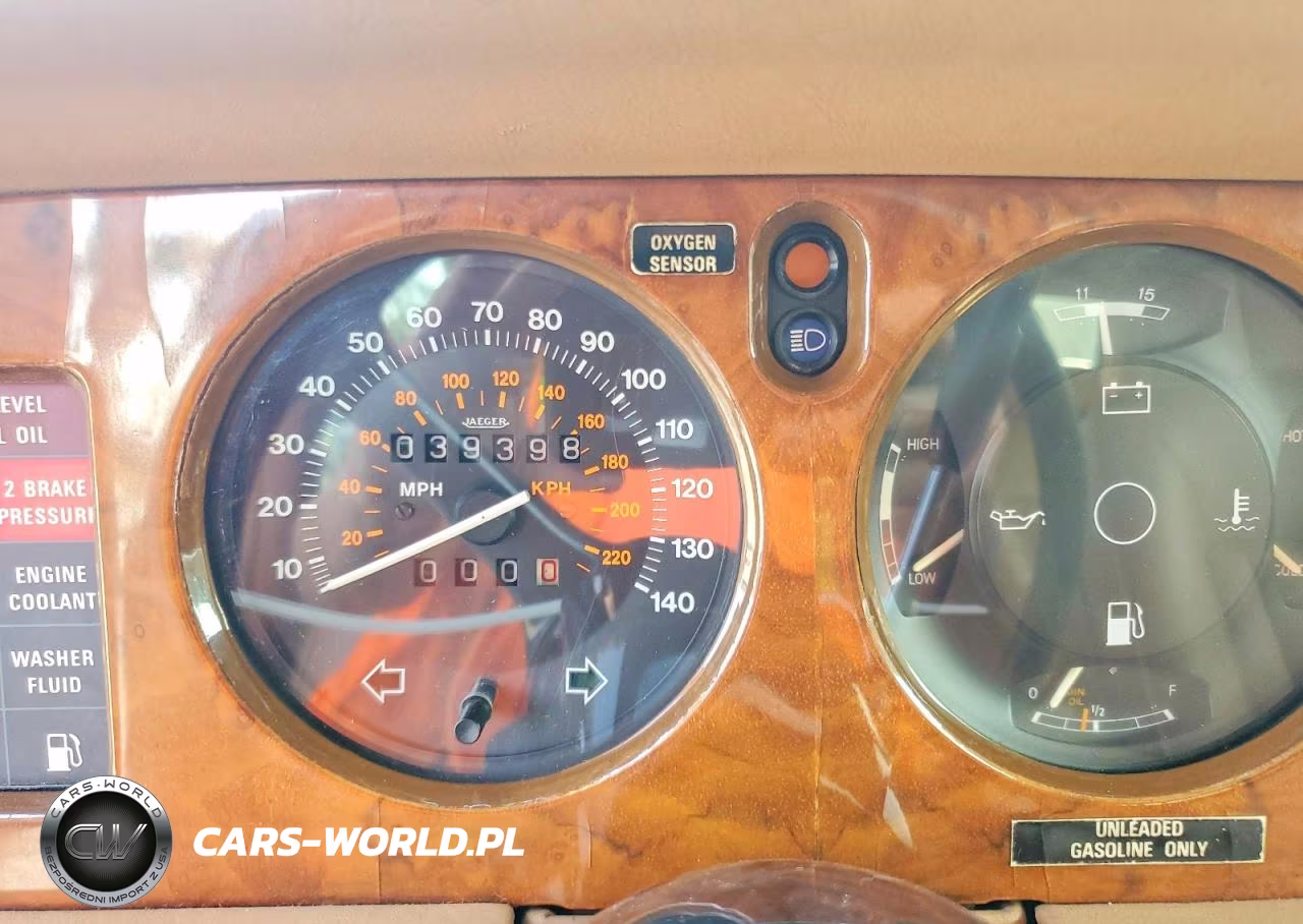 1984 Rolls-Royce Silver Spirit VIN:SCAZS42A9ECX09635 - 9