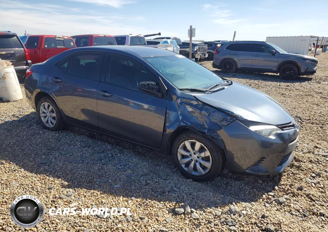 2016 Toyota Corolla Le VIN:5YFBURHE3GP568812 - 4