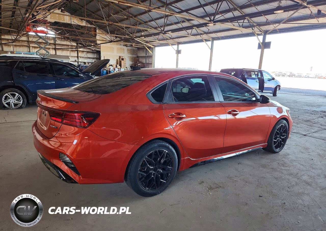 2022 Kia Forte Gt Line VIN:3KPF54AD3NE439874 - 3