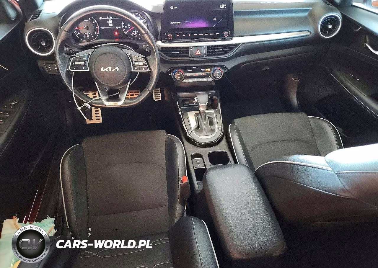 2022 Kia Forte Gt Line VIN:3KPF54AD3NE439874 - 8