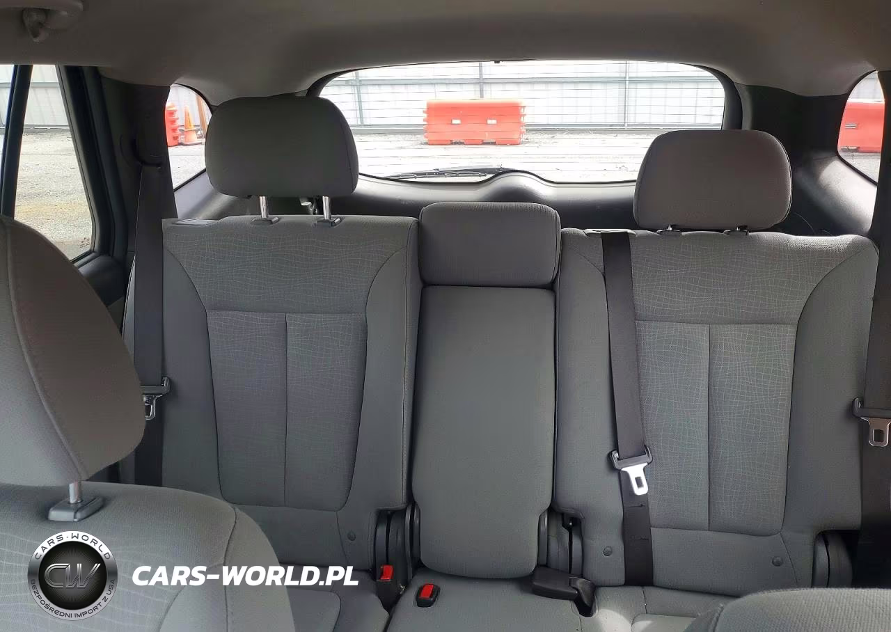 2012 Hyundai Santa Fe Gls VIN:5XYZGDABXCG144700 - 10