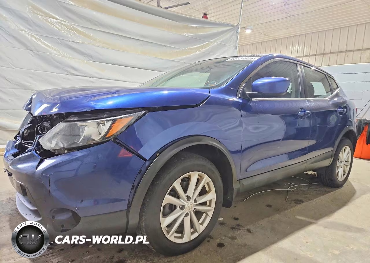 2018 Nissan Rogue Sport S – zdjęcie 1 z 14