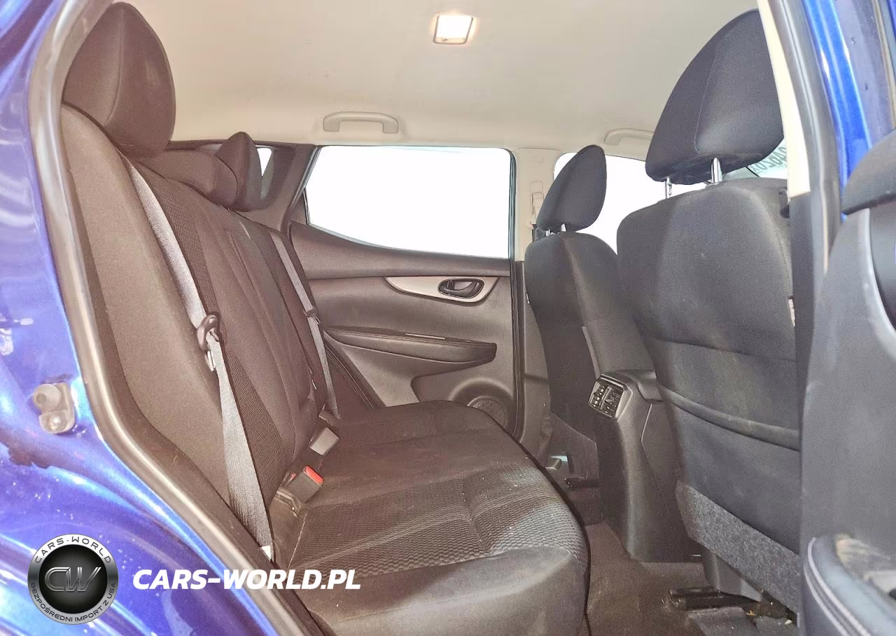 2018 Nissan Rogue Sport S VIN:JN1BJ1CR4JW200824 - 11