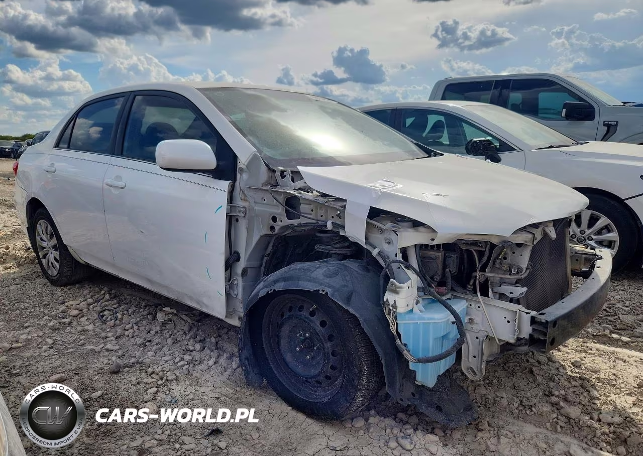 2013 Toyota Corolla Le VIN:5YFBU4EEXDP162559 - 4