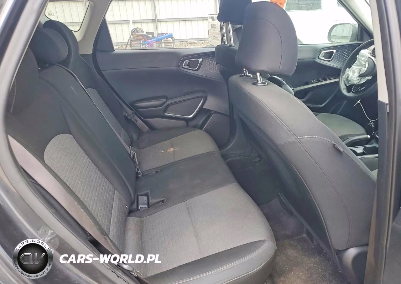 2022 Kia Soul S VIN:KNDJ23AU0N7803374 - 11