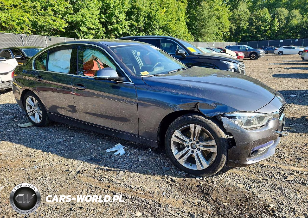 2017 BMW 330 Xi VIN:WBA8D9C30HA005056 - 4