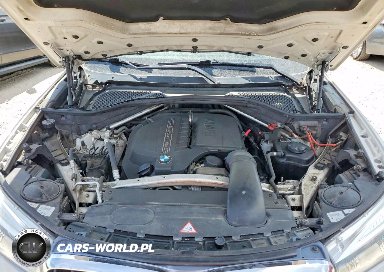 2015 BMW X5 xDrive35I VIN:5UXKR0C5XF0P03666 - 12