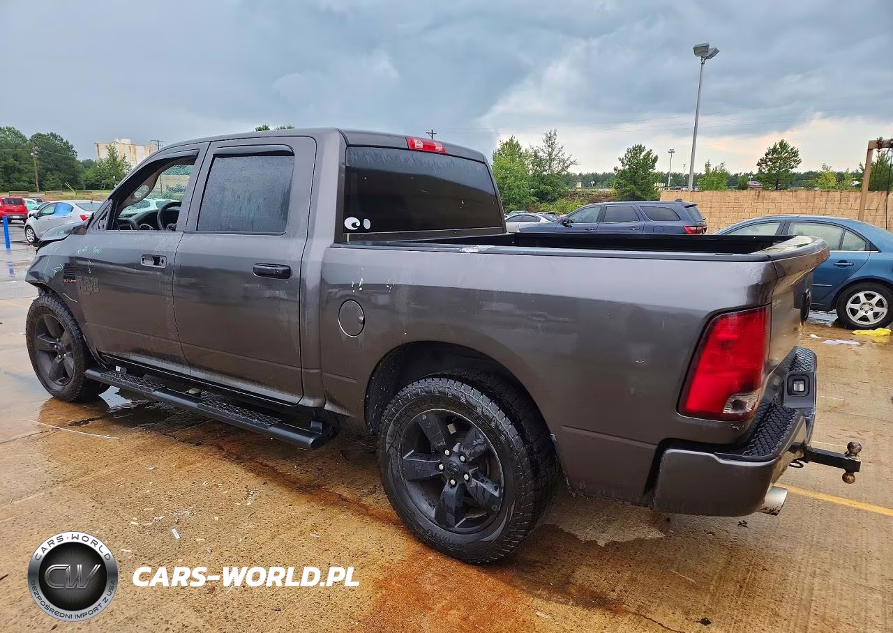 2020 Ram 1500 Classic Tradesman VIN:3C6RR6KT8LG301002 - 2