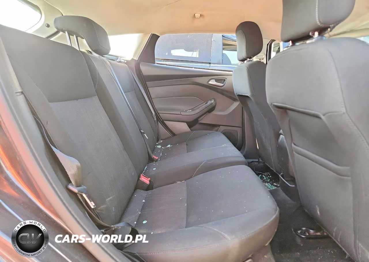 2018 Ford Focus Se VIN:1FADP3K25JL317663 - 11