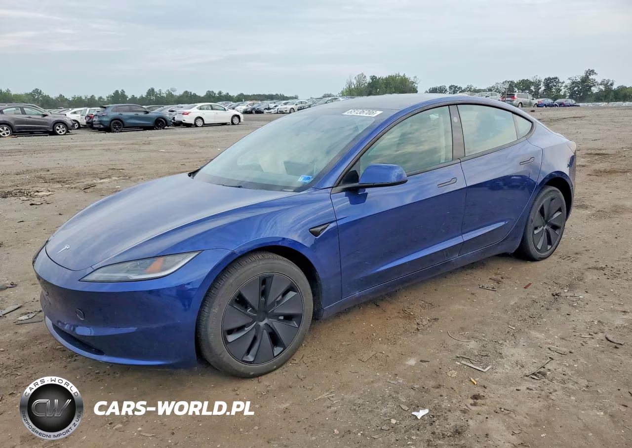 2025 Tesla Model 3 – zdjęcie 1 z 12