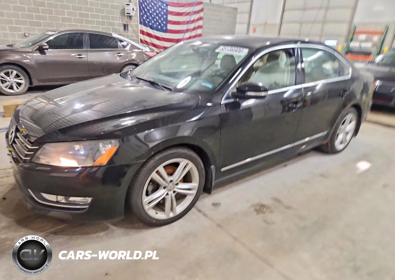 2014 Volkswagen Passat Sel – zdjęcie 1 z 12