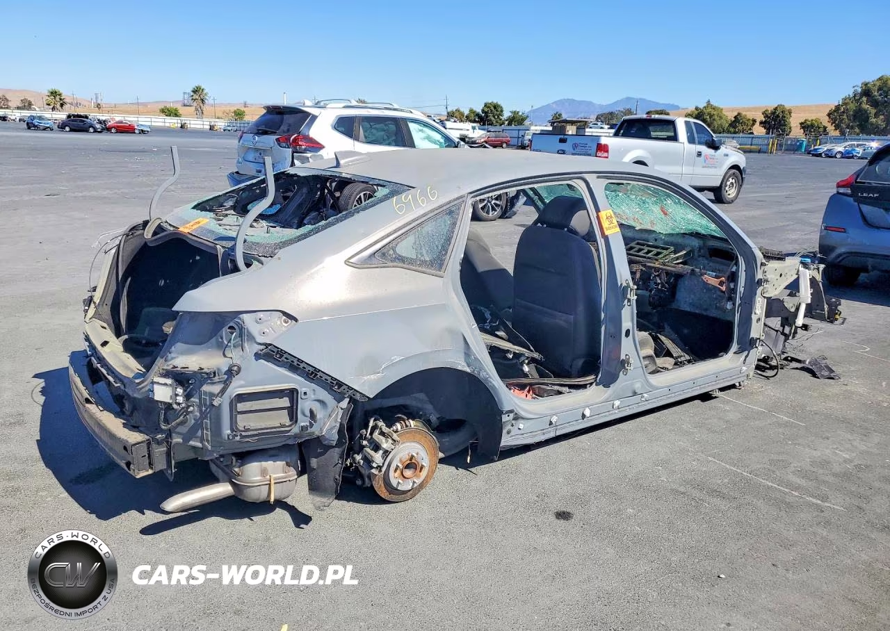 2025 Honda Civic Sport VIN:2HGFE4F86SH326966 - 3