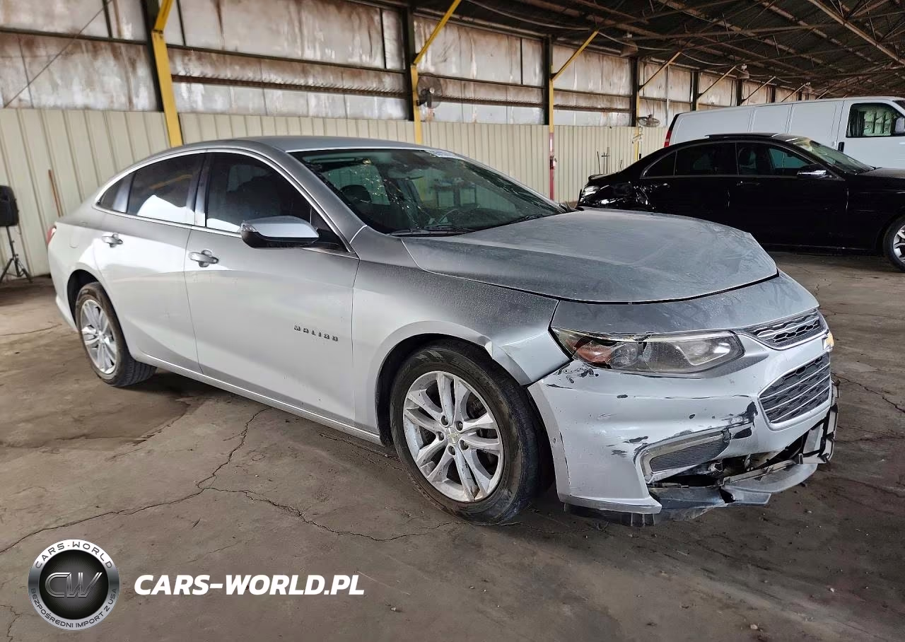 2018 Chevrolet Malibu Lt VIN:1G1ZD5ST2JF155480 - 4